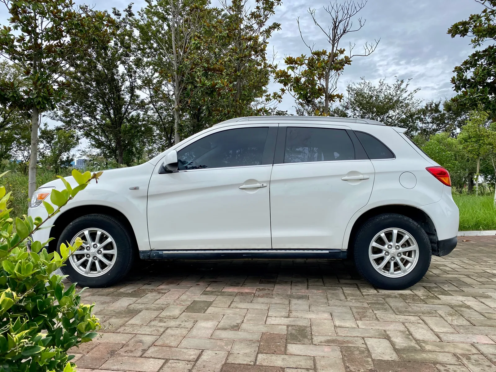 Mitsubishi ASX 2013 2.0L CVT 2WD Elite