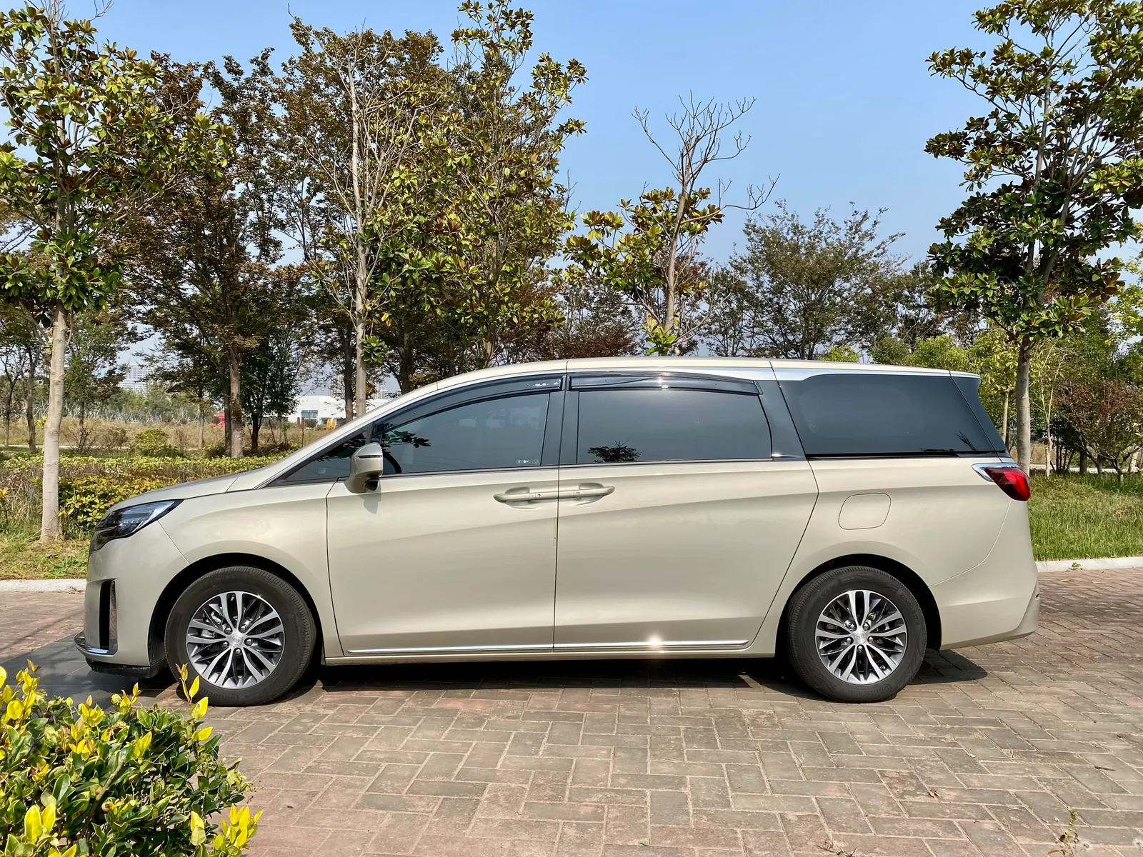 Buick GL8 2023 ES Luzun Comfort