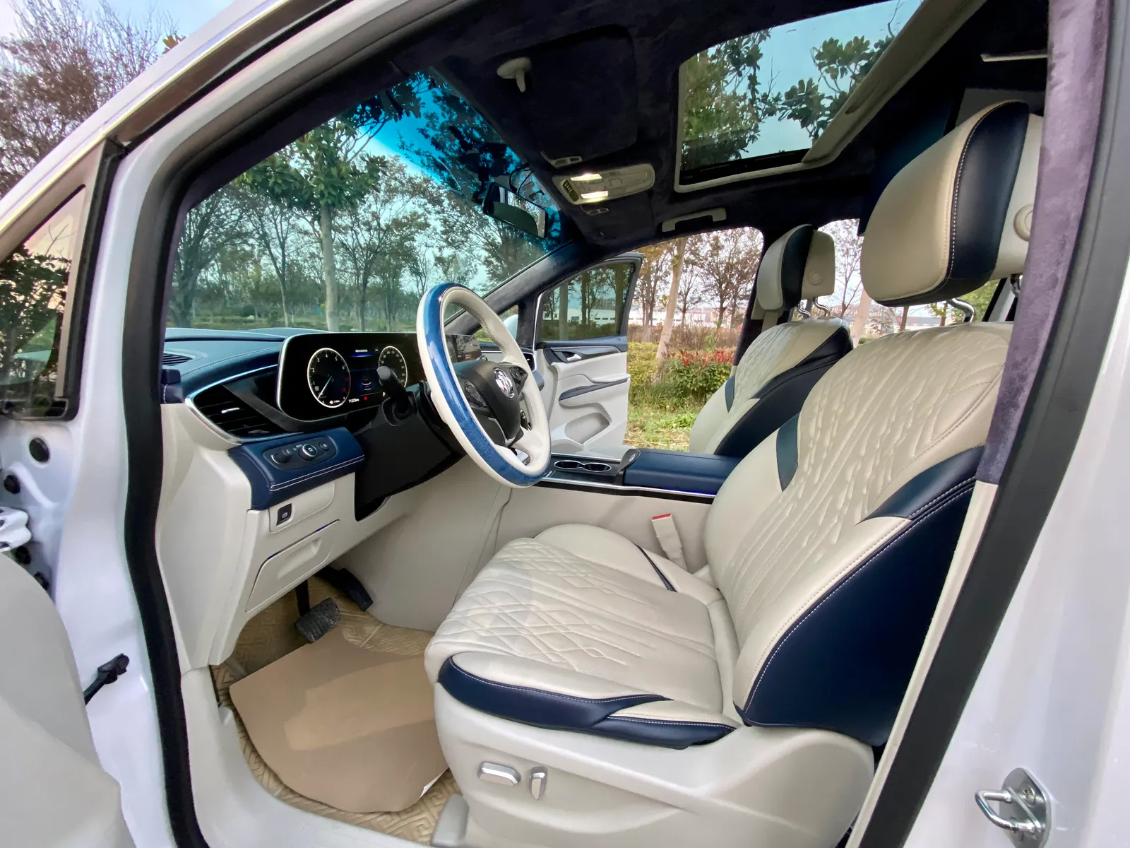 Buick GL8 2021 ES Luzun 653T Comfort