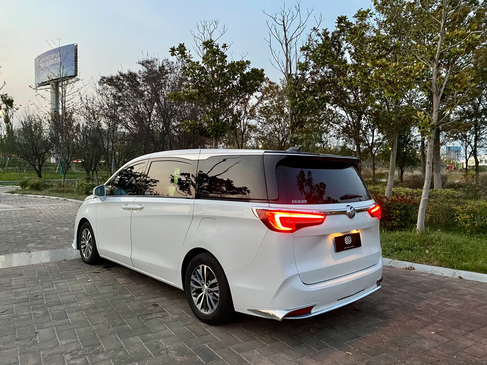Buick GL8 2021 ES Luzun 653T Comfort