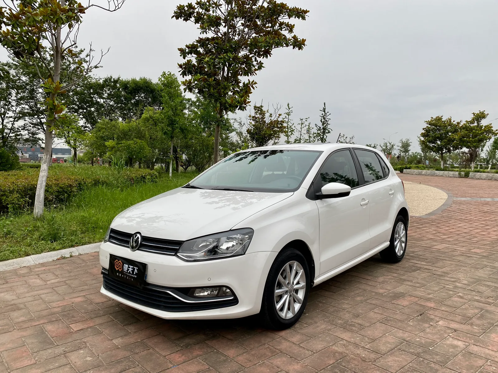 Volkswagen Polo 2016 1.6L Automatic Luxury