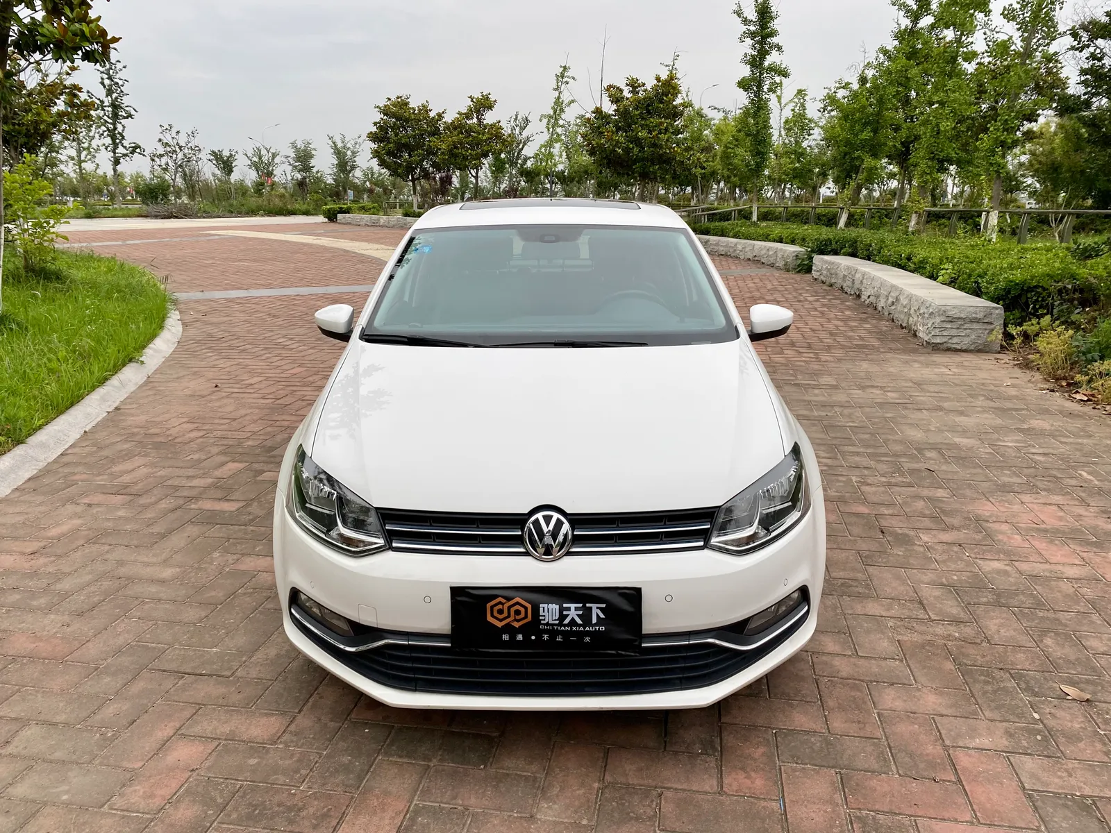 Volkswagen Polo 2016 1.6L Automatic Luxury