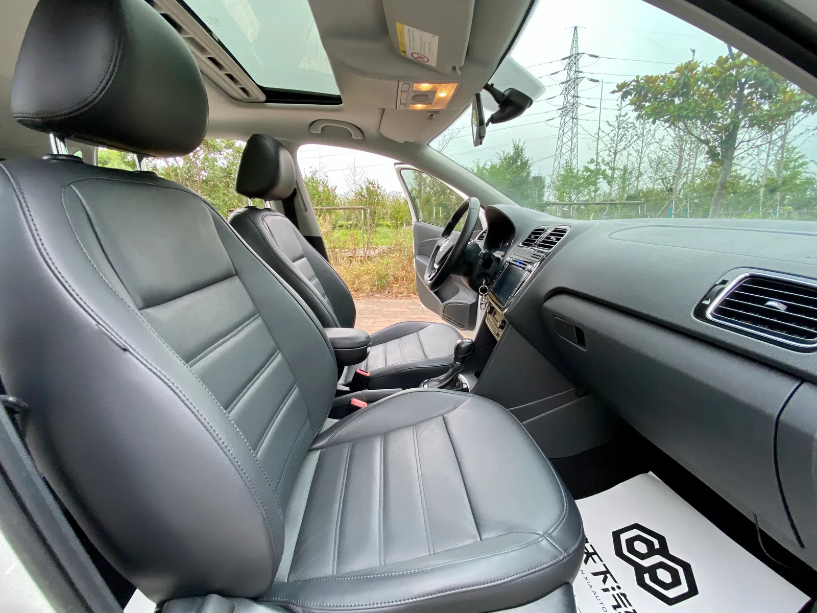 Volkswagen Polo 2016 1.6L Automatic Luxury