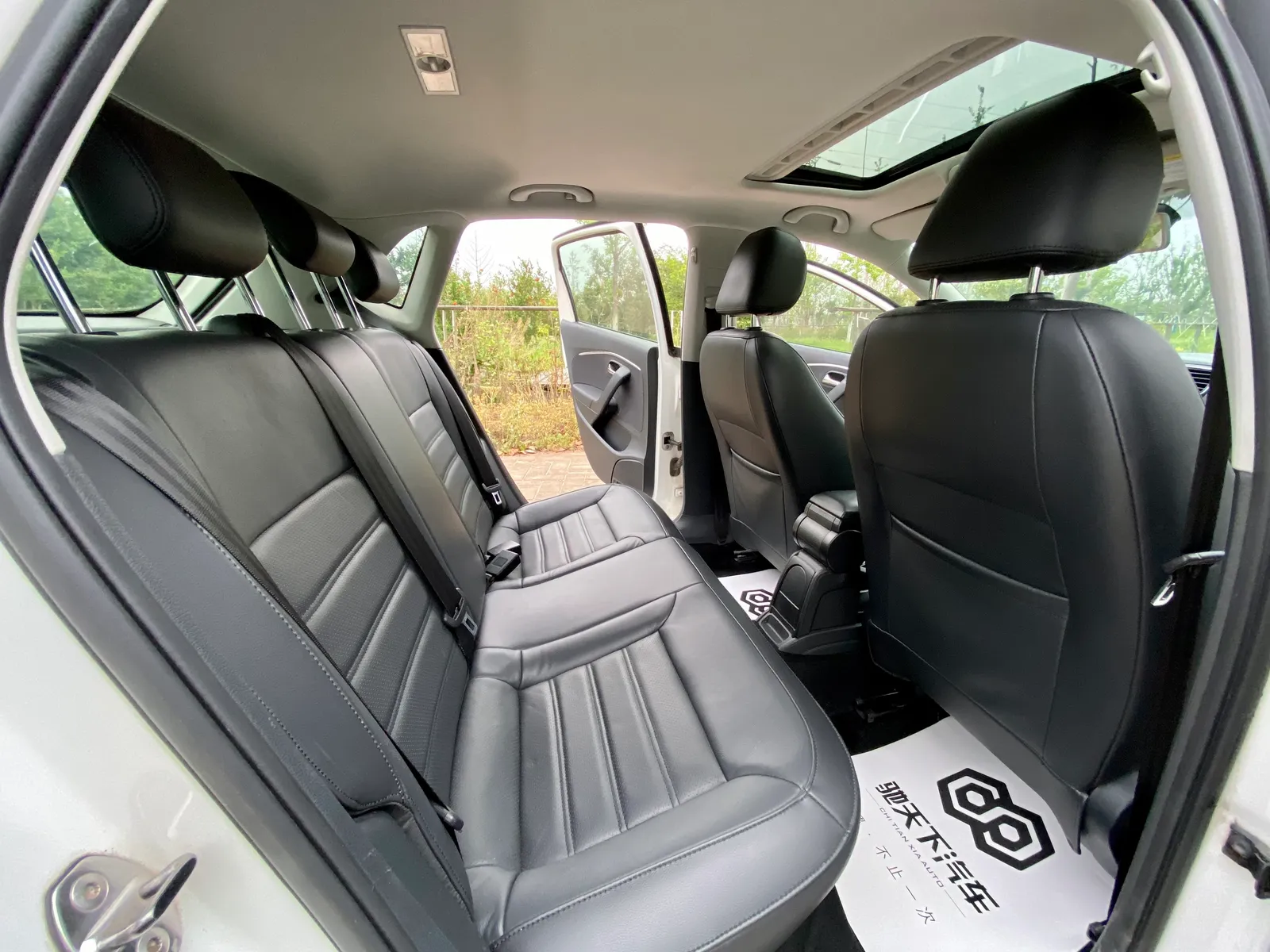 Volkswagen Polo 2016 1.6L Automatic Luxury