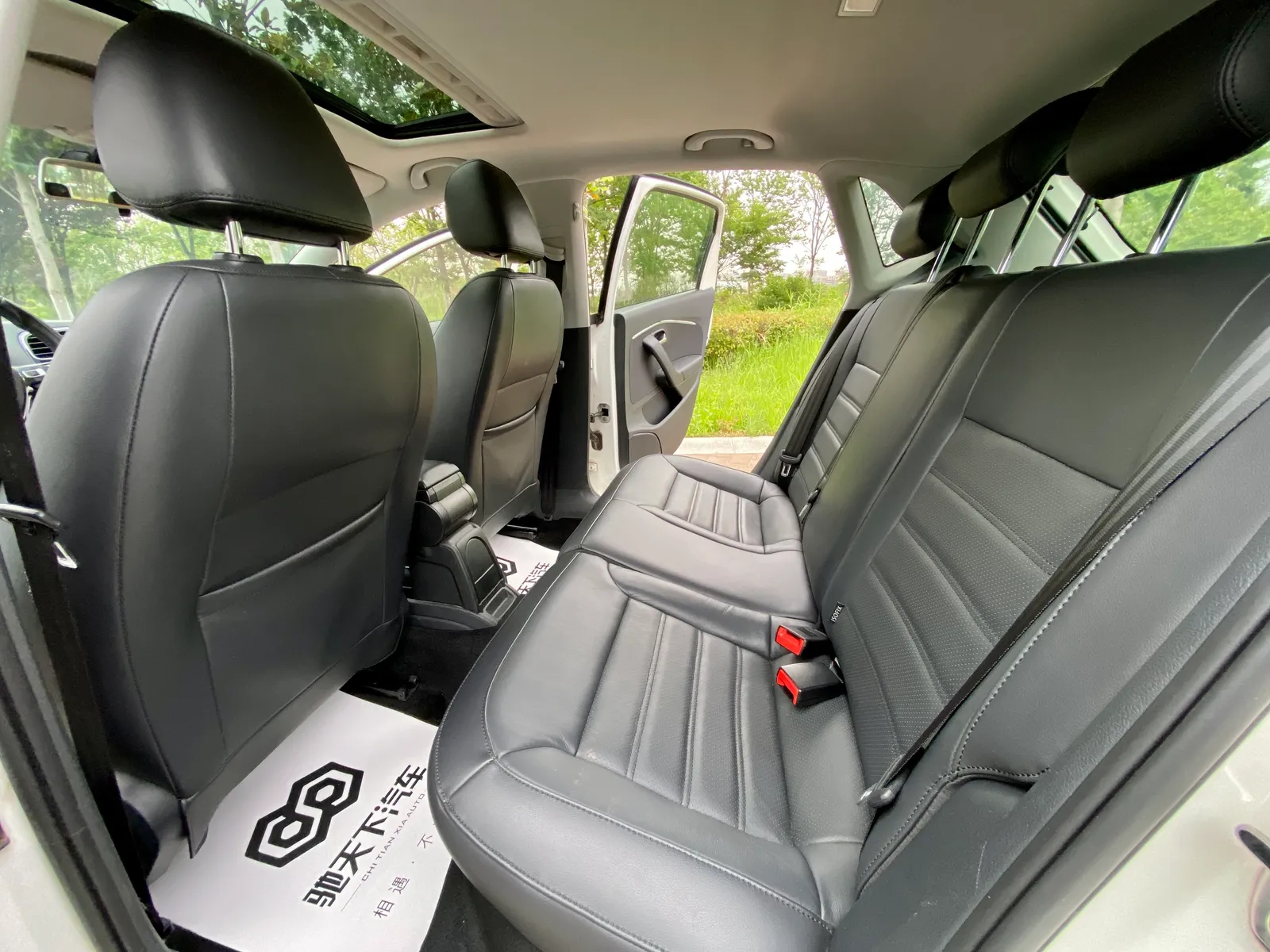 Volkswagen Polo 2016 1.6L Automatic Luxury