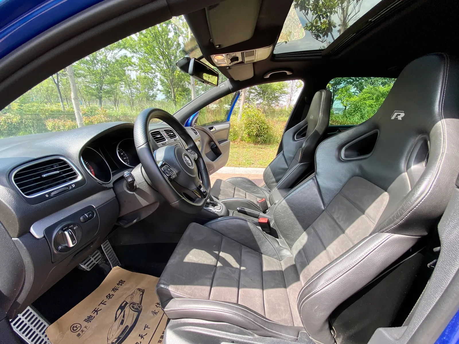 Volkswagen Golf R (Import) 2011 2.0TSI R