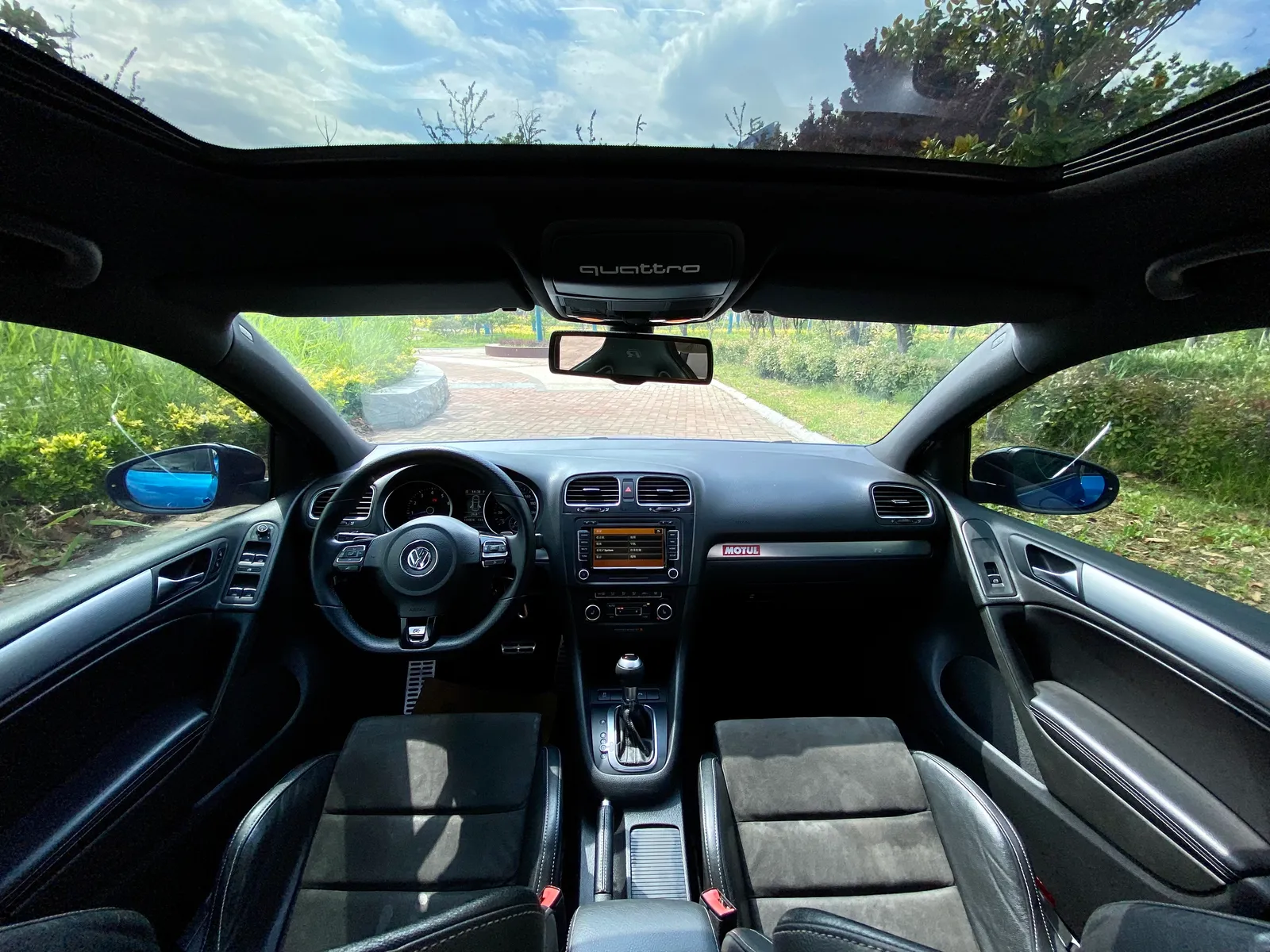 Volkswagen Golf R (Import) 2011 2.0TSI R