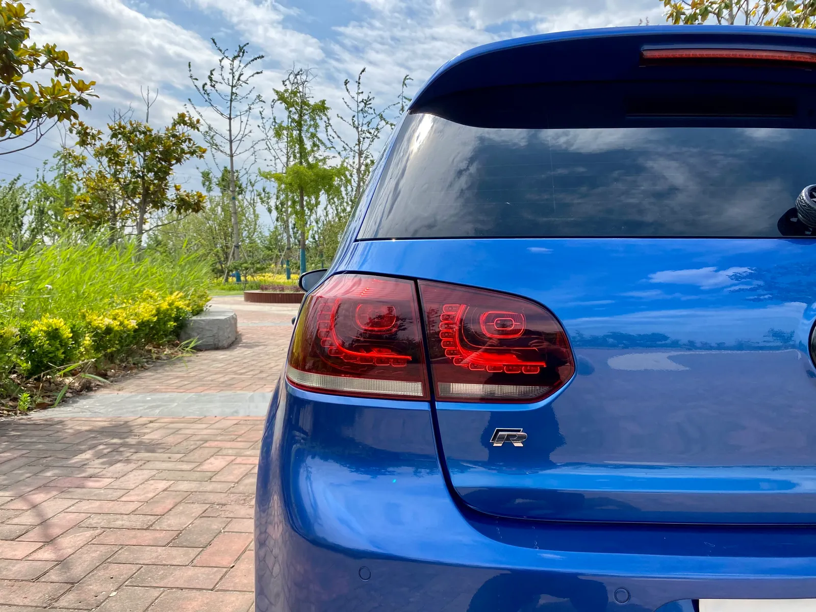 Volkswagen Golf R (Import) 2011 2.0TSI R
