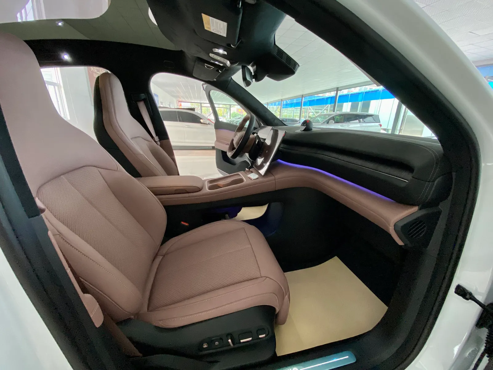 NIO EC6 2024 75kWh