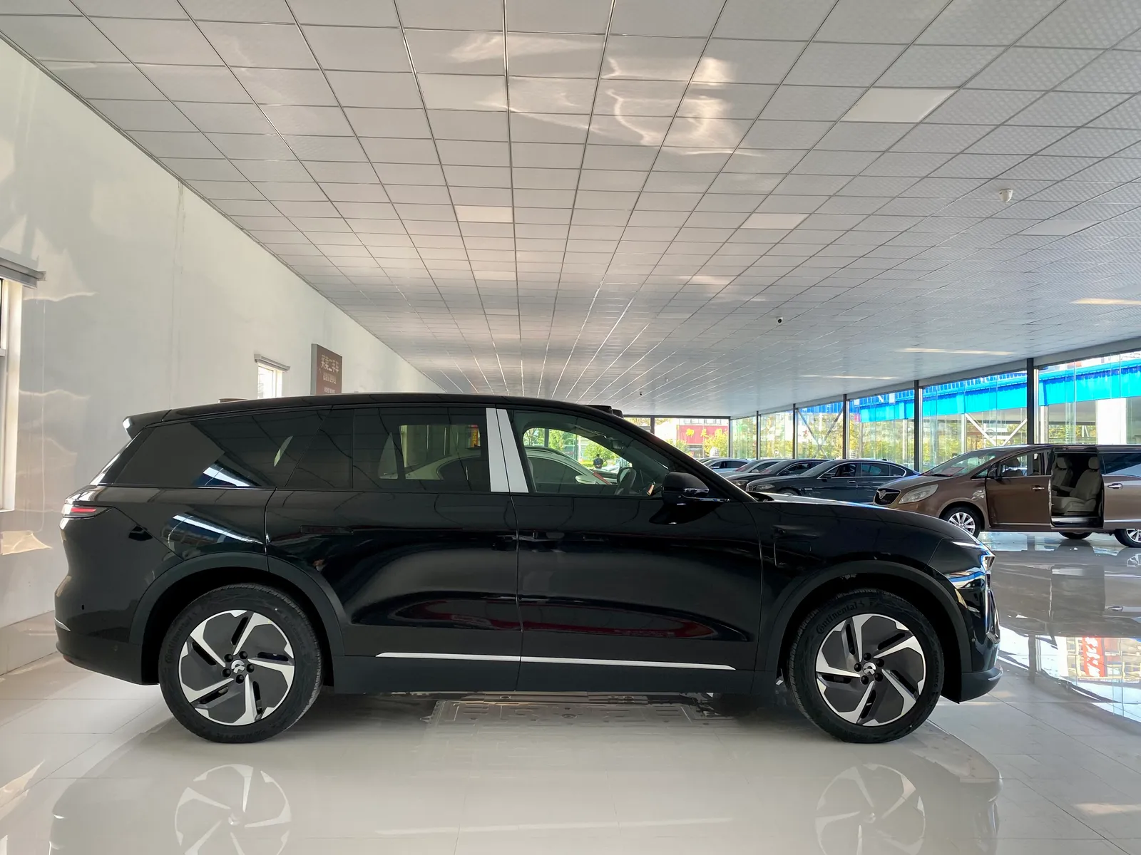 NIO ES8 2024 75kWh