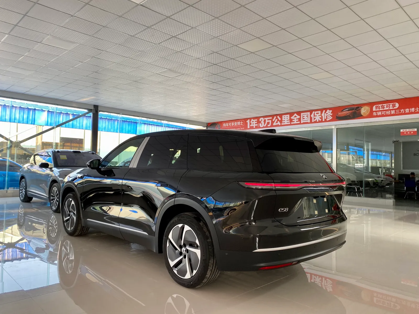 NIO ES8 2024 75kWh