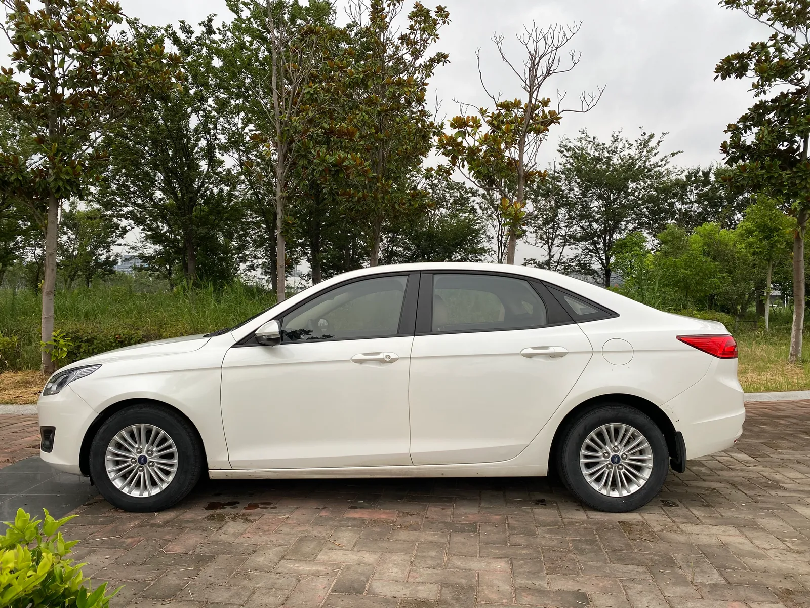 Ford Escort 2015 1.5L Automatic Comfort